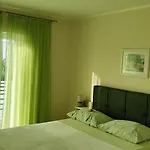 Apartment More *