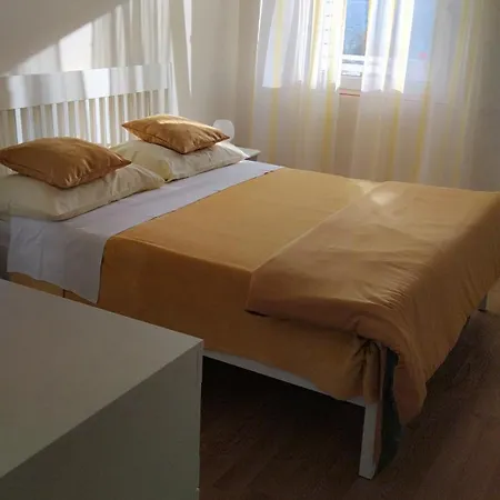 Apartamento More *